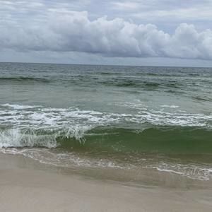 Meet your Posher, Vasquez